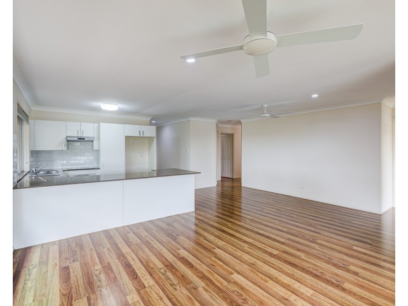 1/16 Bathurst Court, Helensvale QLD 4212