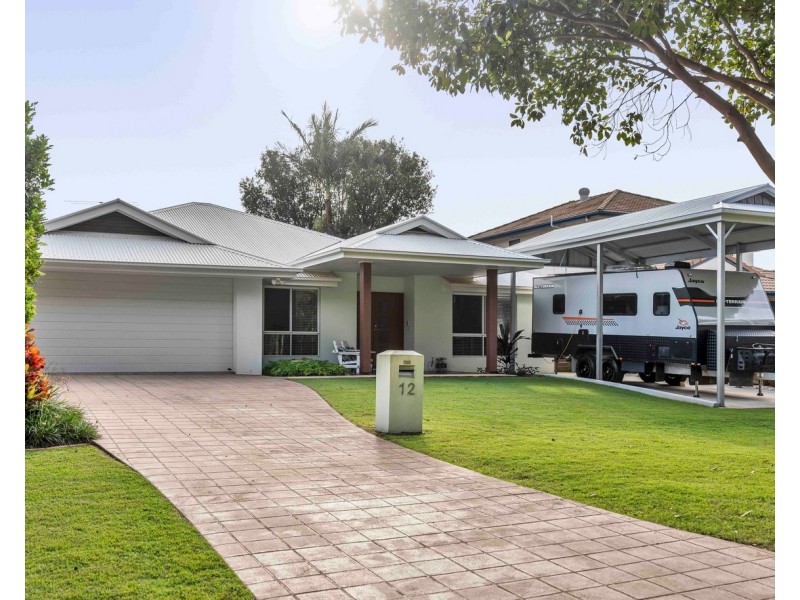 12 Gloria Parade, Redland Bay QLD 4165