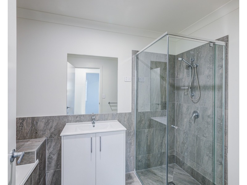 8A Wildhood Lane, Bahrs Scrub QLD 4207