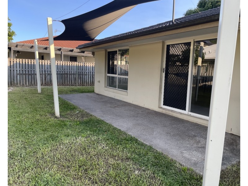 8 Regent Court, Coomera QLD 4209