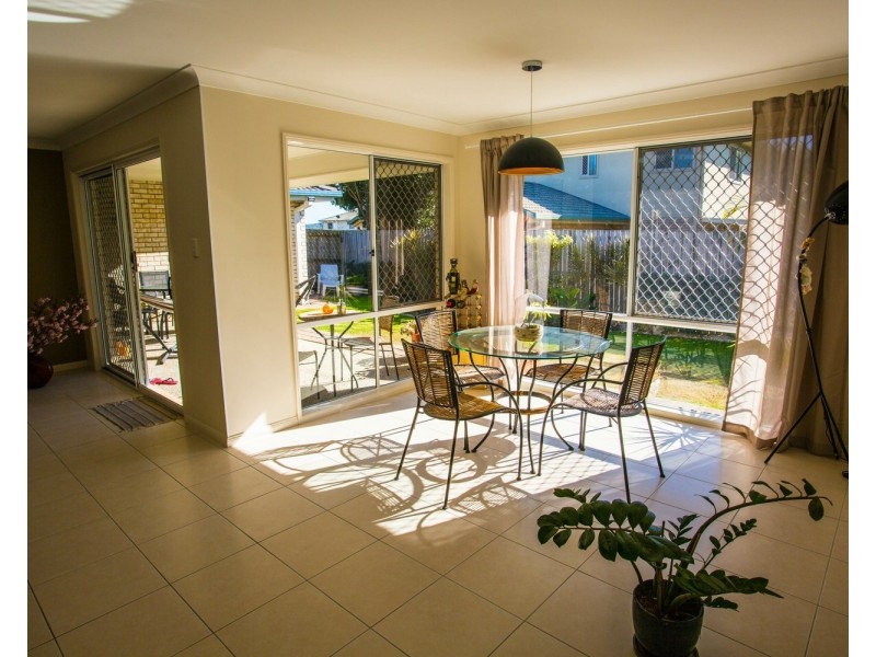 12 Arragan Court, Pacific Pines QLD 4211