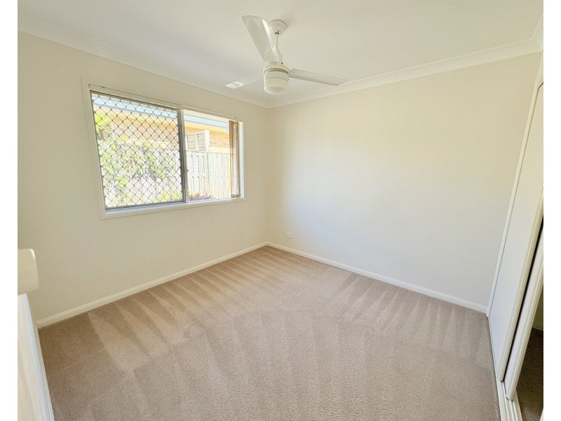 12 Arragan Court, Pacific Pines QLD 4211