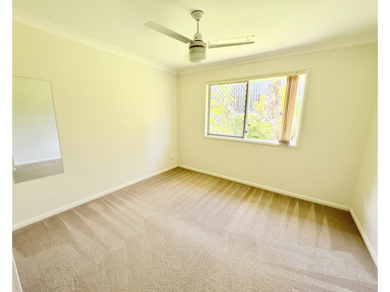12 Arragan Court, Pacific Pines QLD 4211