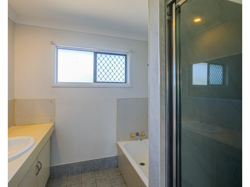 33 Mawarra Street, Kingston QLD 4114