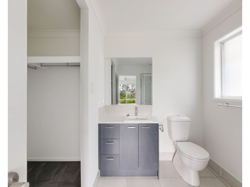 19 Mackenroth Street, Collingwood Park QLD 4301