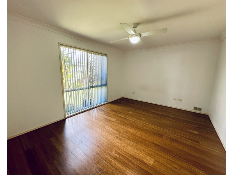 5 Whitewood Place, Molendinar QLD 4214