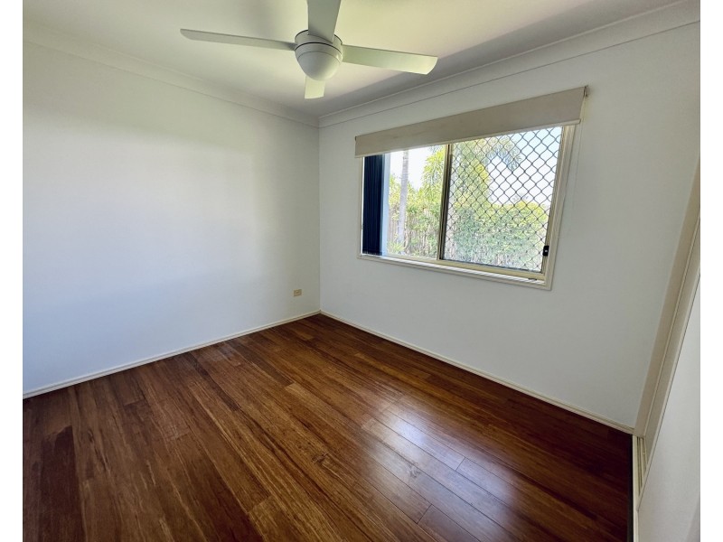 5 Whitewood Place, Molendinar QLD 4214
