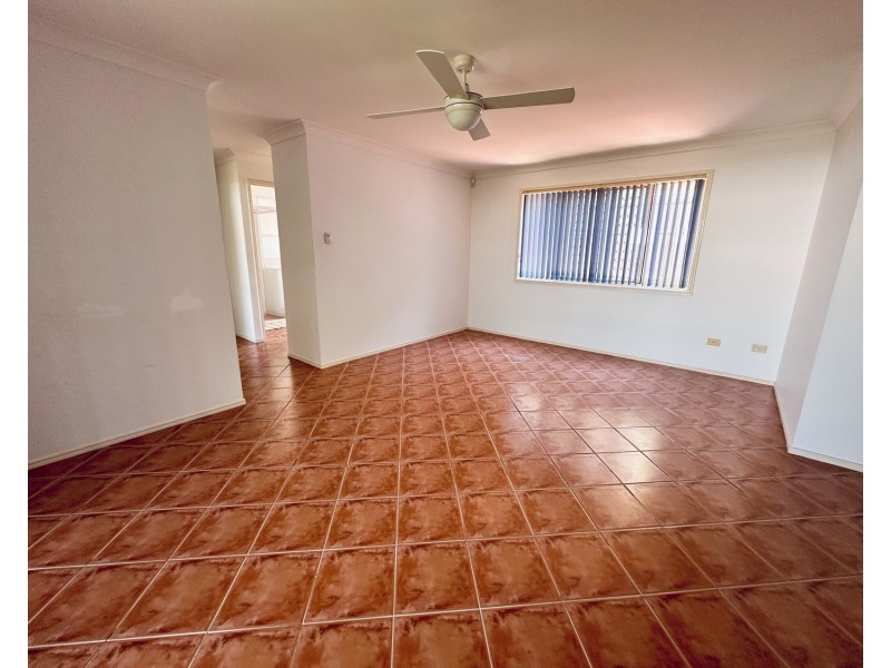 5 Whitewood Place, Molendinar QLD 4214