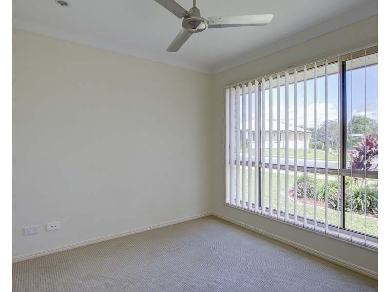 10 Charles Avenue, Pimpama QLD 4209