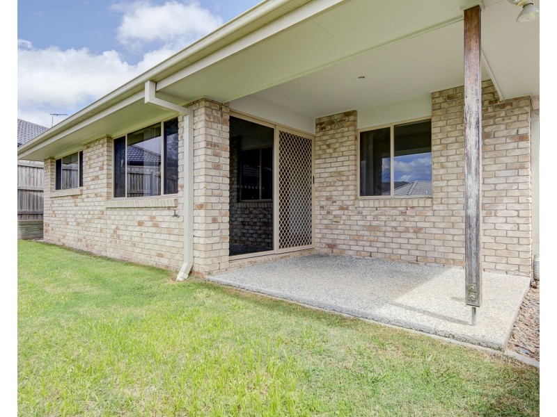 10 Charles Avenue, Pimpama QLD 4209
