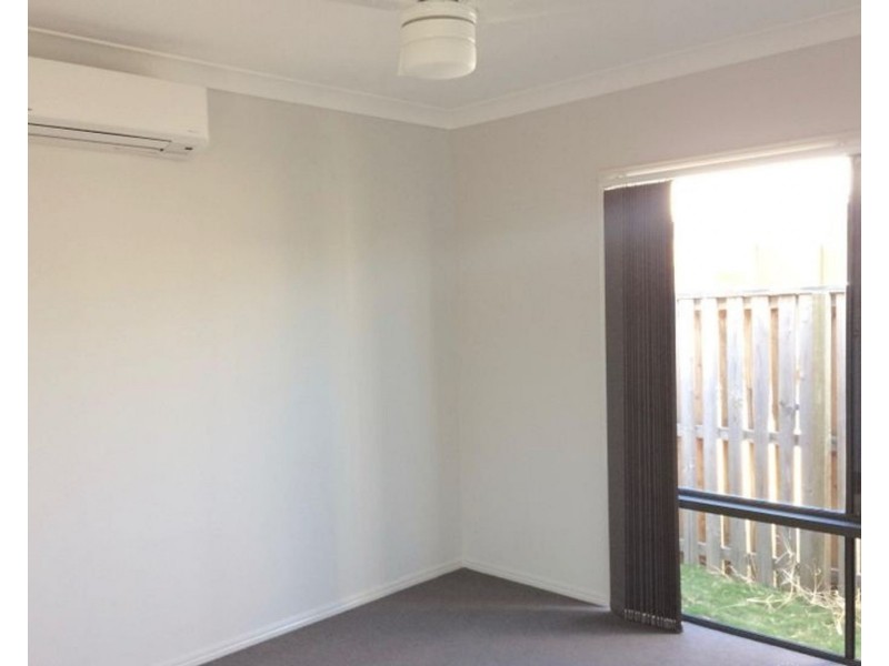 6 Keelson Crescent, Hope Island QLD 4212