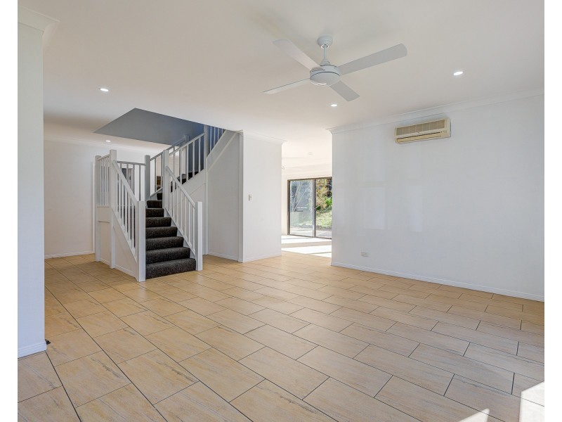 59 Victoria Drive, Pacific Pines QLD 4211