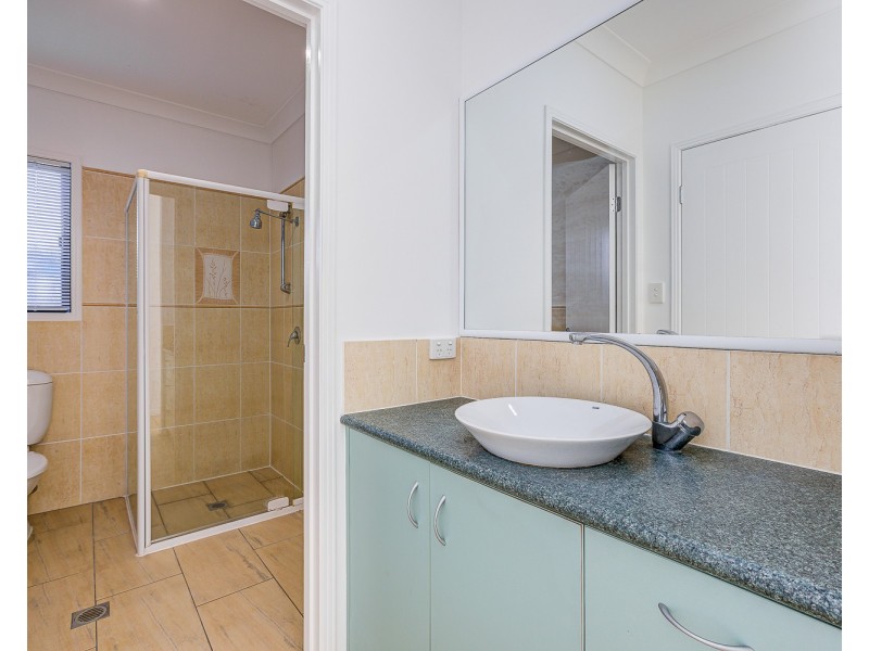 59 Victoria Drive, Pacific Pines QLD 4211