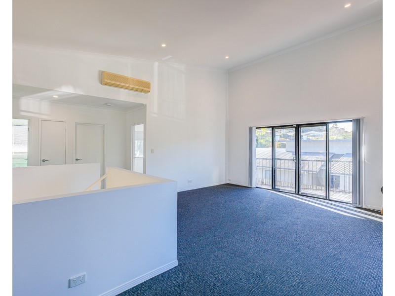 59 Victoria Drive, Pacific Pines QLD 4211