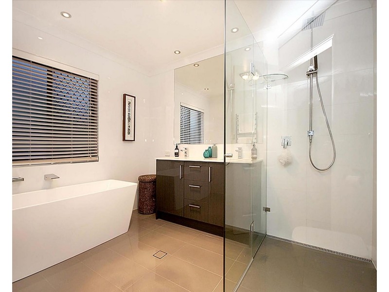 19 O’Brien Court, Arundel QLD 4214