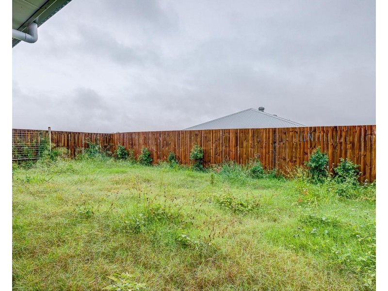 25 Heath Terrace, Park Ridge QLD 4125