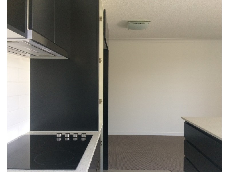 6/14-16 Proud Street, Labrador QLD 4215