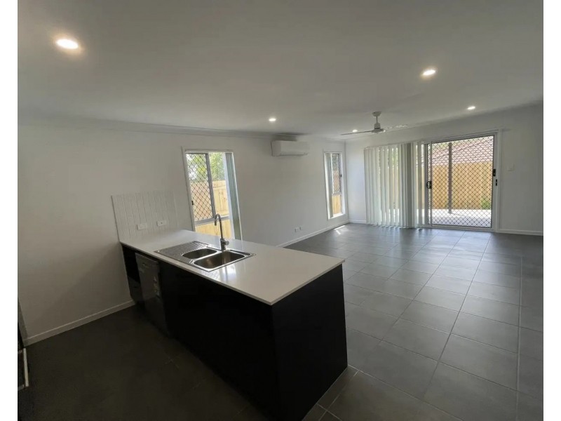 12 Amaroo Street, Morayfield QLD 4506