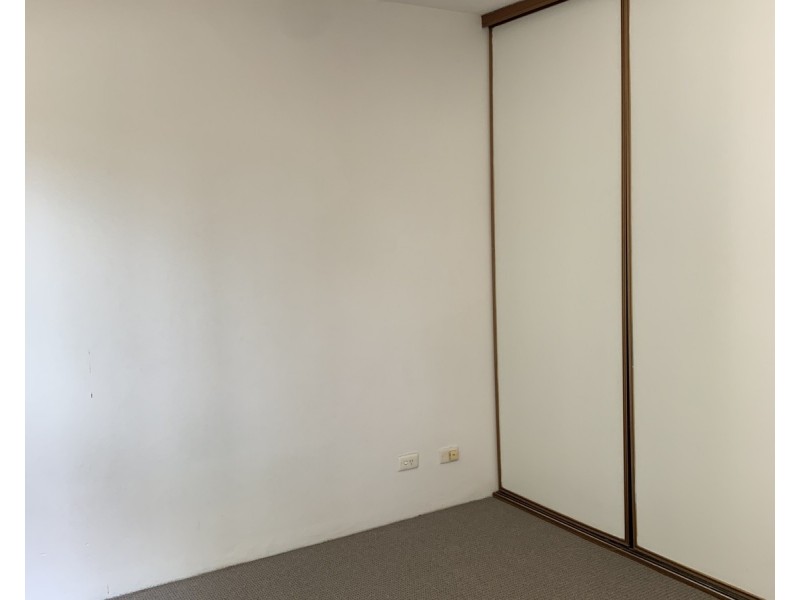 2/45 Australia Avenue, Broadbeach QLD 4218