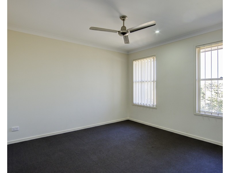 18 Fountain Street, Pimpama QLD 4209