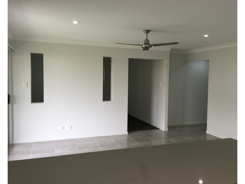 3 Sunstone Avenue, Pimpama QLD 4209