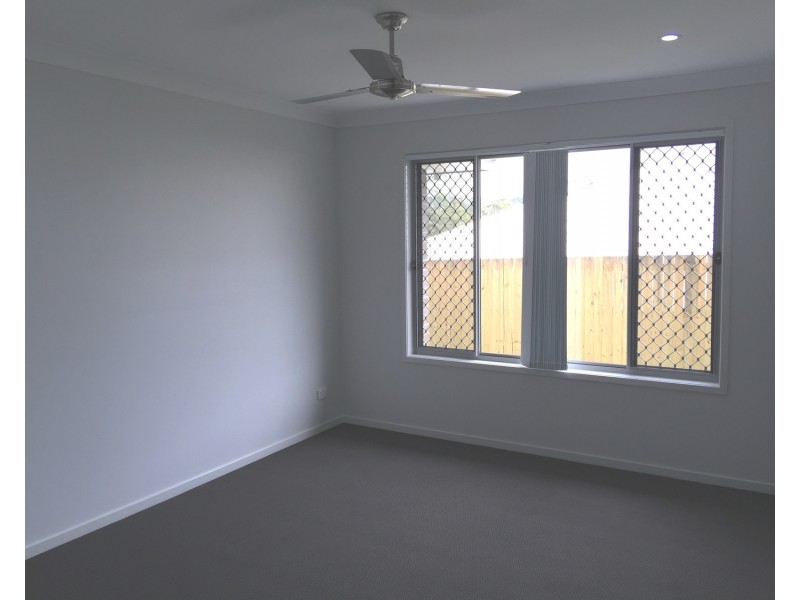 3 Sunstone Avenue, Pimpama QLD 4209