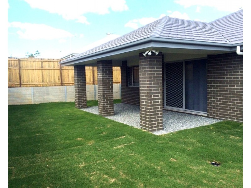 3 Sunstone Avenue, Pimpama QLD 4209