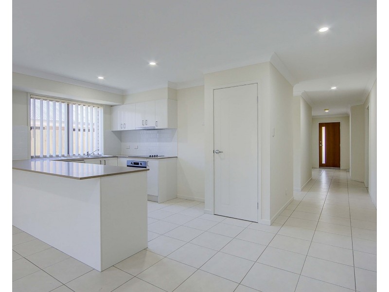 16 Steves Way, Coomera QLD 4209