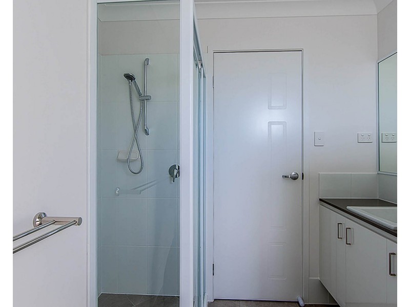 33 Dysart Drive, Holmview QLD 4207