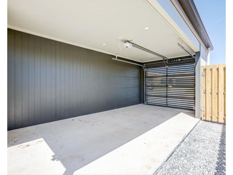2/48 Merino Street, Park Ridge QLD 4125