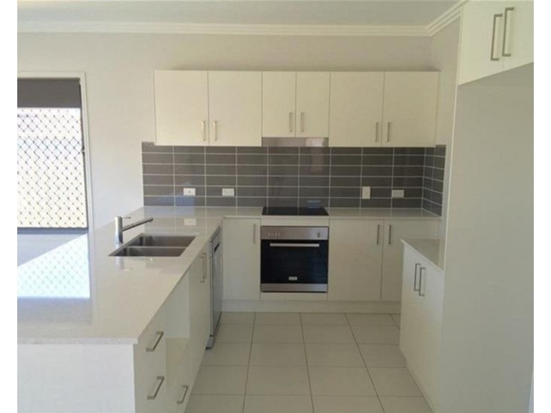 3 Bulgari Crescent, Hope Island QLD 4212