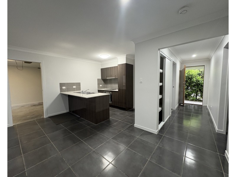 52 Fountain Street, Pimpama QLD 4209