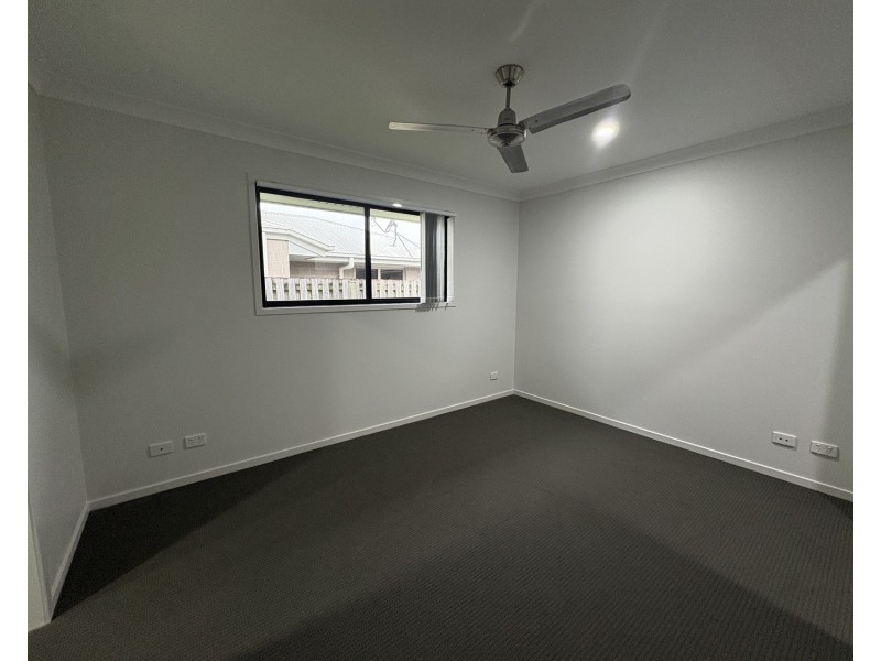 52 Fountain Street, Pimpama QLD 4209