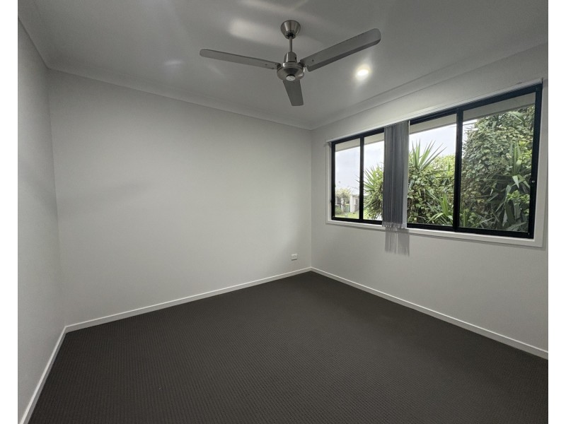52 Fountain Street, Pimpama QLD 4209