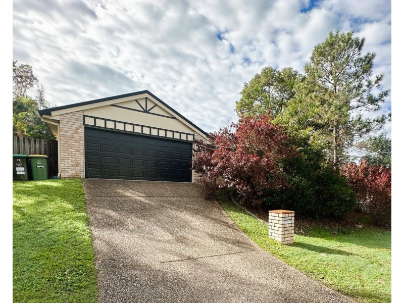 17 Matzia Avenue, Pacific Pines QLD 4211