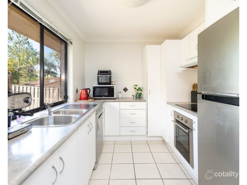 17 Matzia Avenue, Pacific Pines QLD 4211