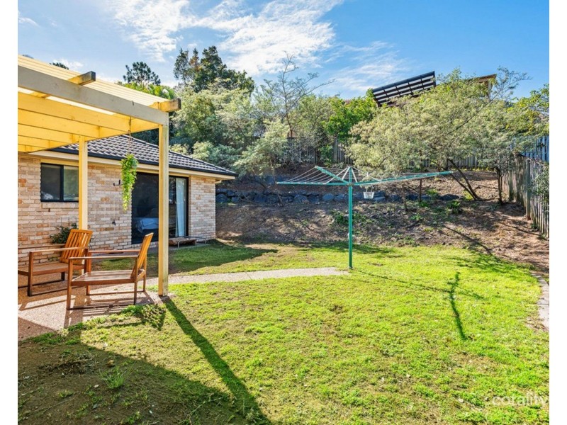17 Matzia Avenue, Pacific Pines QLD 4211