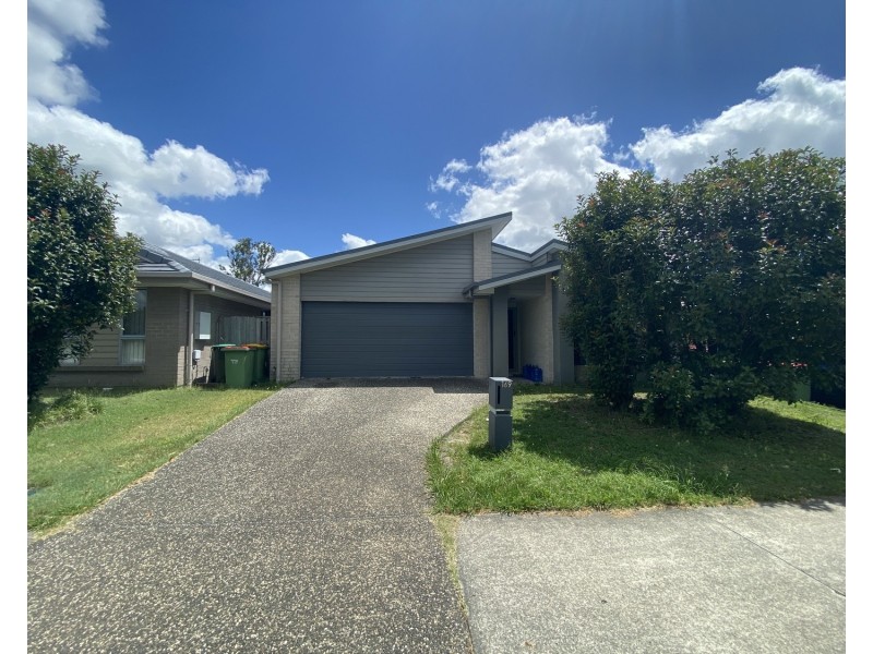 169 Dixon Drive, Pimpama QLD 4209