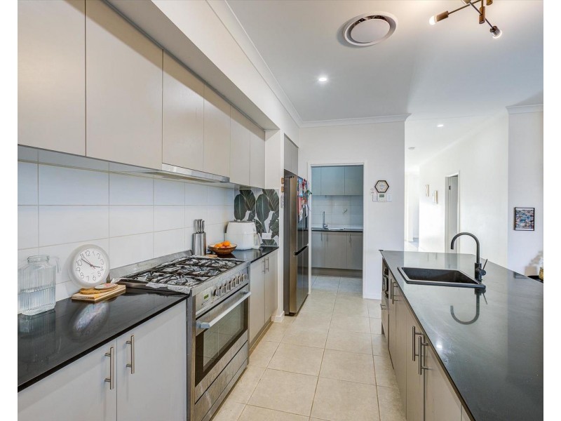 88 Cavanagh Drive, Logan Reserve QLD 4133