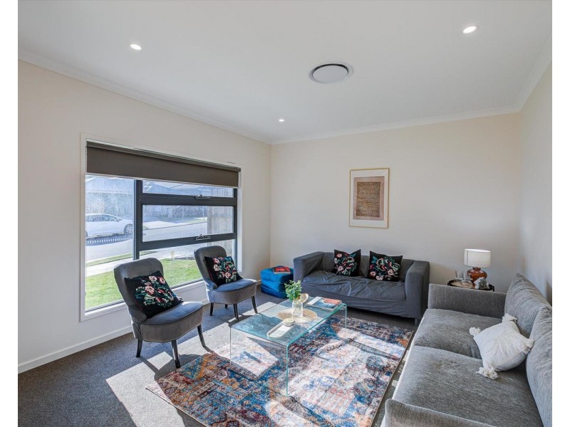 88 Cavanagh Drive, Logan Reserve QLD 4133