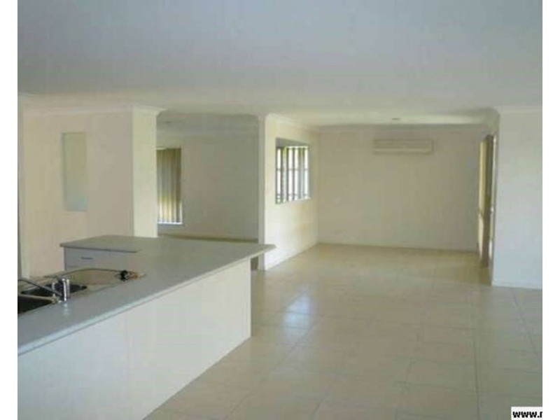 17 Strathburn Crescent, Ormeau QLD 4208