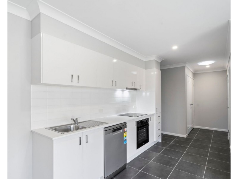 2/9 Sheepdog Road, Park Ridge QLD 4125