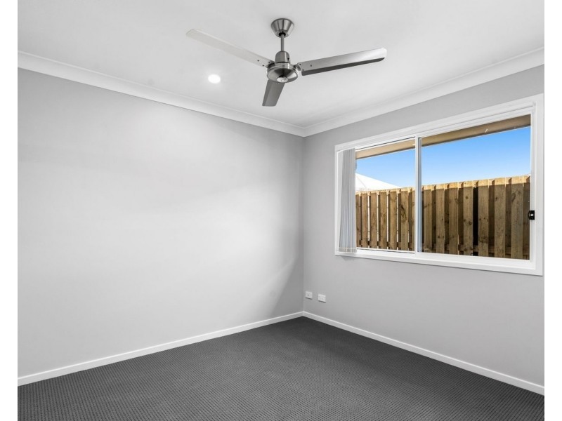 2/9 Sheepdog Road, Park Ridge QLD 4125
