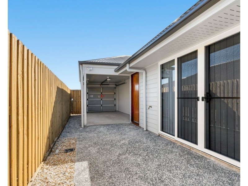 2/9 Sheepdog Road, Park Ridge QLD 4125