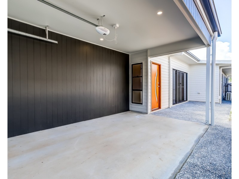 2/5 Merino Street, Park Ridge QLD 4125