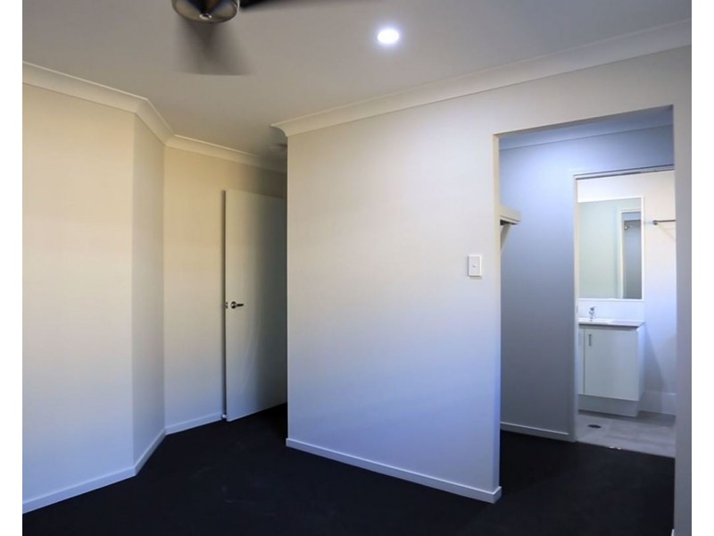 36 Dysart Drive, Holmview QLD 4207