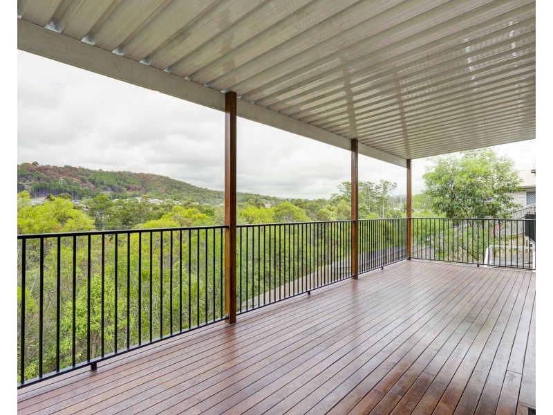 45 Macintyre Parade, Pacific Pines QLD 4211