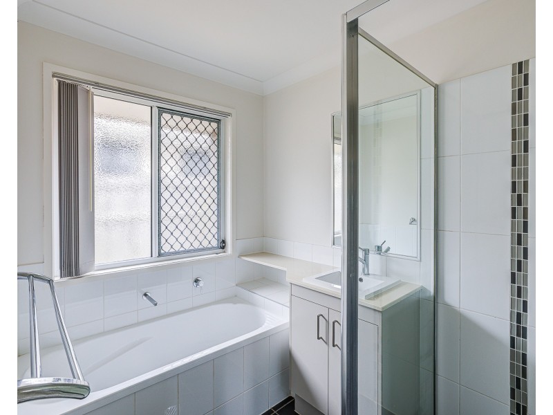 35 Byng Road, Birkdale QLD 4159