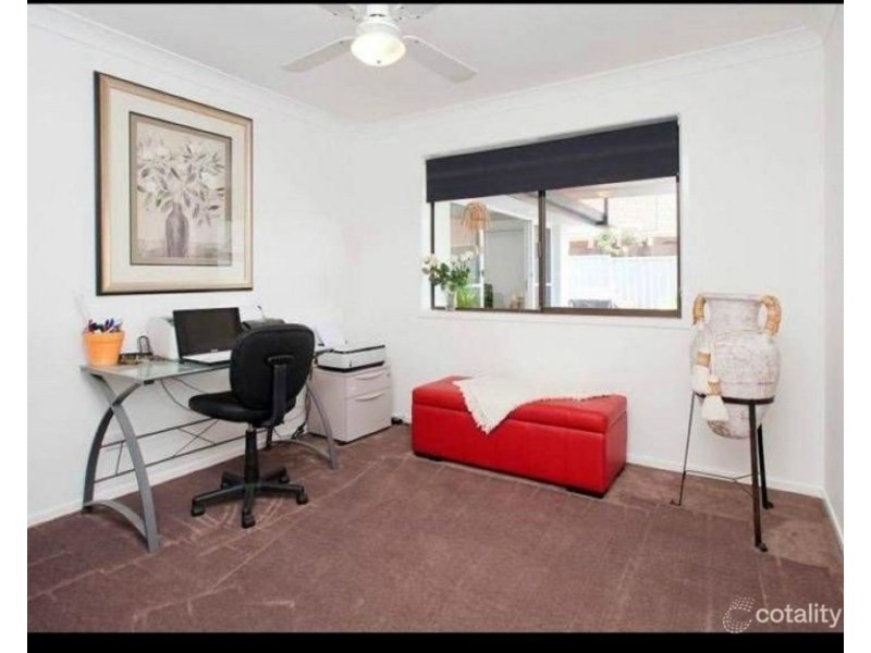 13 Robin Avenue, Paradise Point QLD 4216