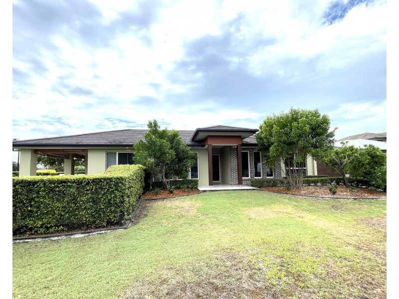 14 Kalgoorlie Street, Pimpama QLD 4209